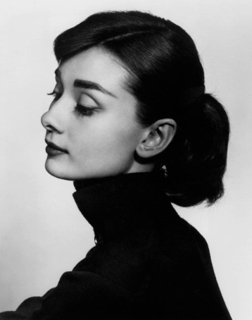 Ykarsh-audrey_hepburn_1956