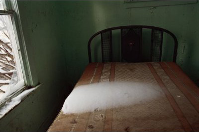 Blue room snow