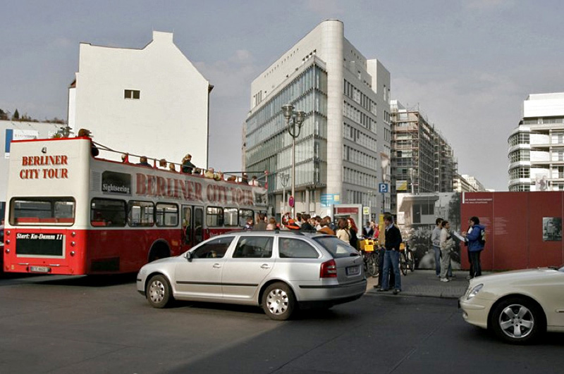Checkpointcharlie-2