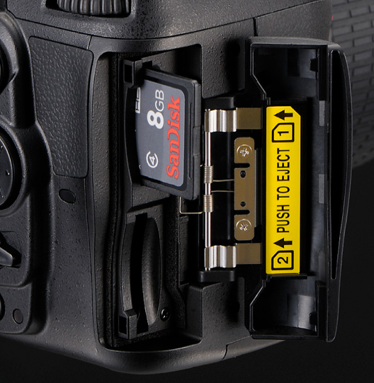 D7000door
