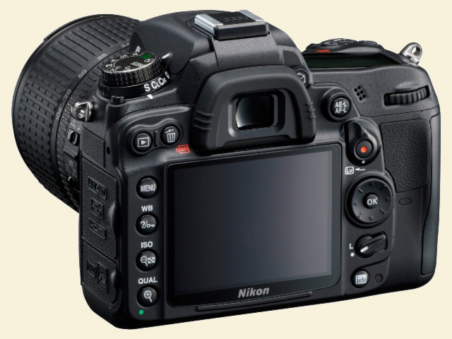 D7000rear