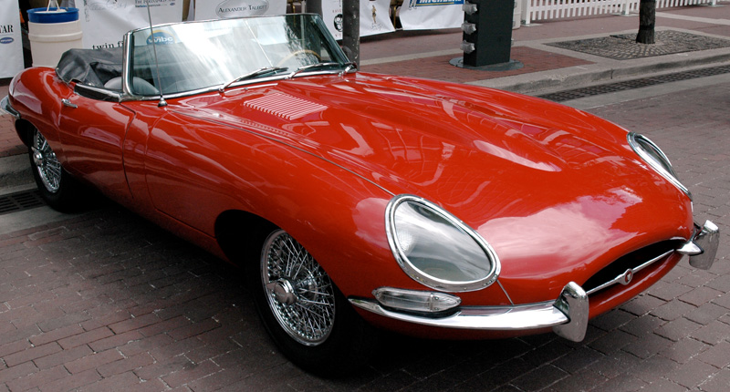 Jaguar_XK-E_Roadster_Series1-1963