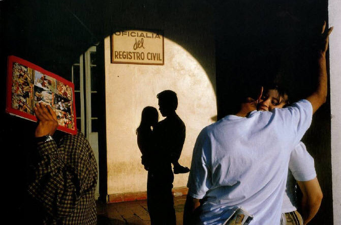 Alex_Webb_Nuevo_Laredo_Tamauilpas