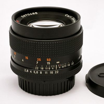 Contax8528