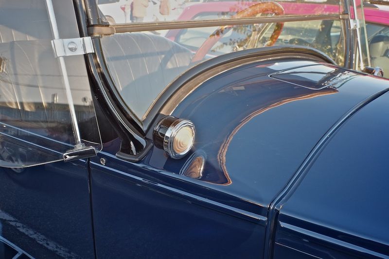 1924 Buick windshield