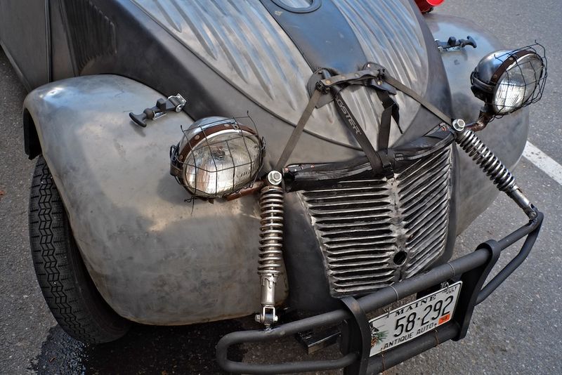 Citroen 2CV Meets Mad Max