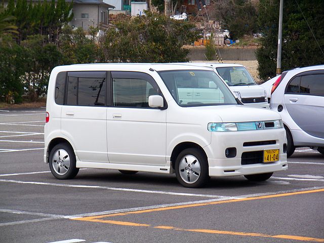 640px-Honda_That's_in_Shirahama _Wakayama_20100214a
