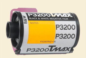 P3200