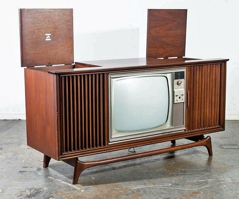 RCA console-small