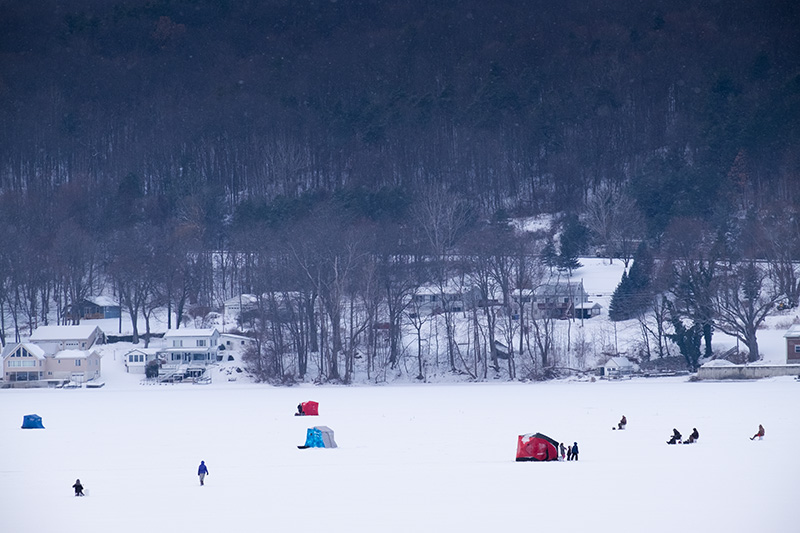 Ice-fishermen-small