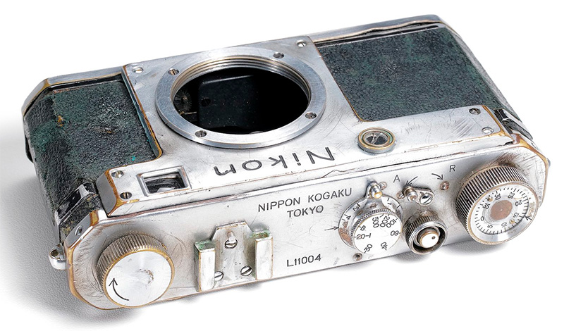 Nikon L