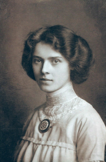 1910s portrait