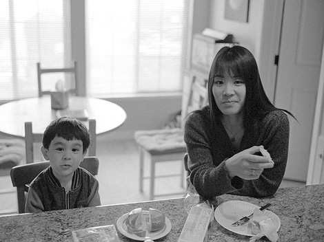 Sintchakben_and_amy_at_the_counter_